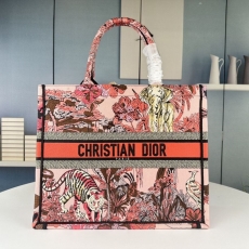 Dior Shopping Bags